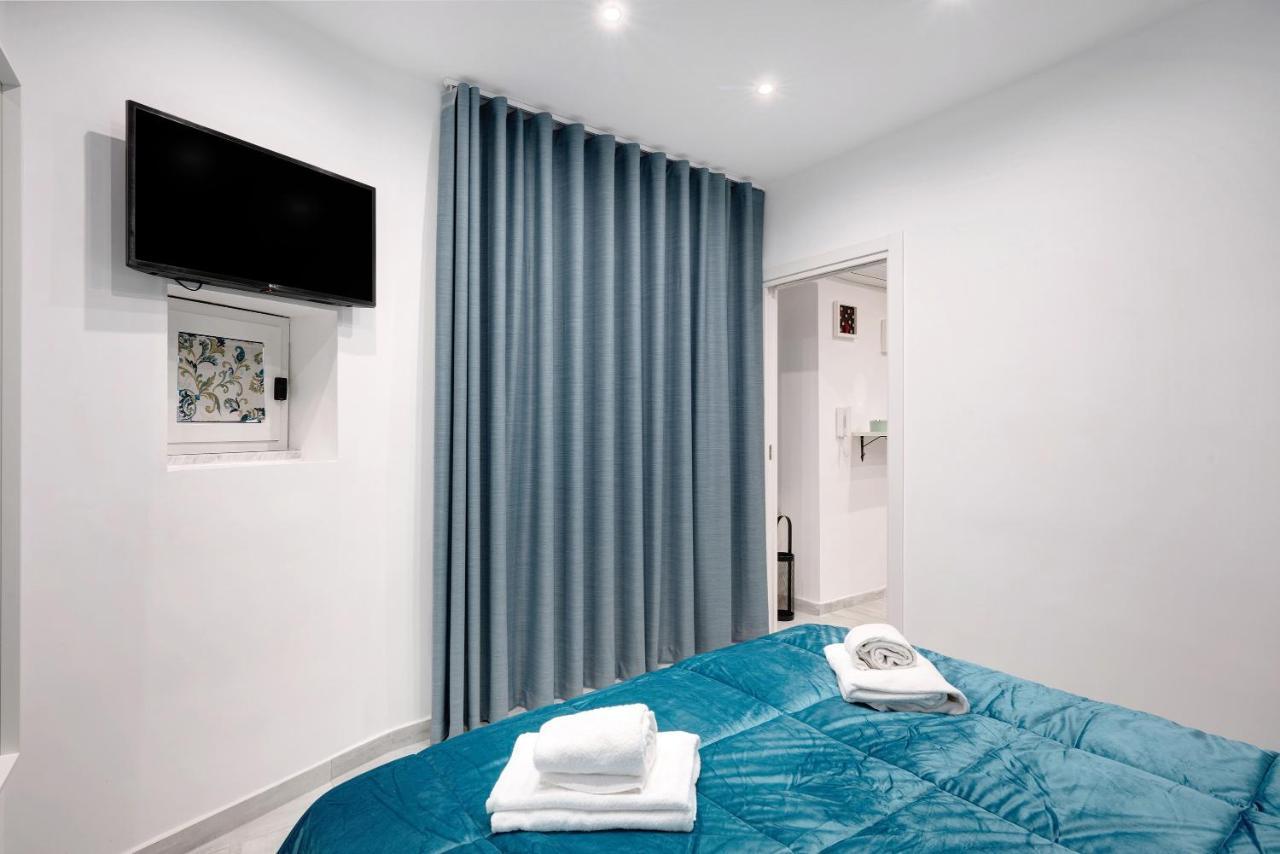 Ampolla House Apartment เนเปิลส์ ภายนอก รูปภาพ