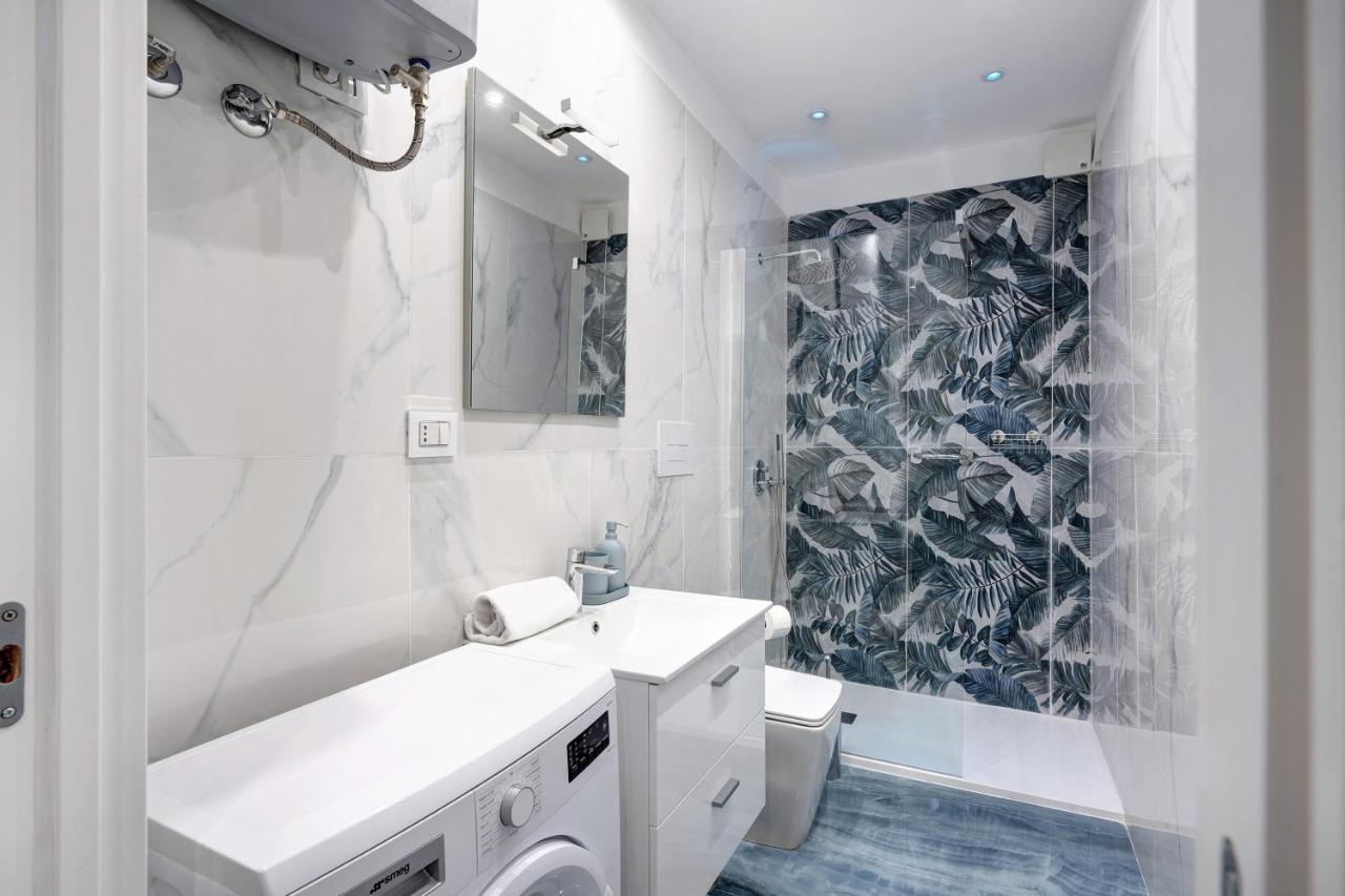 Ampolla House Apartment เนเปิลส์ ภายนอก รูปภาพ